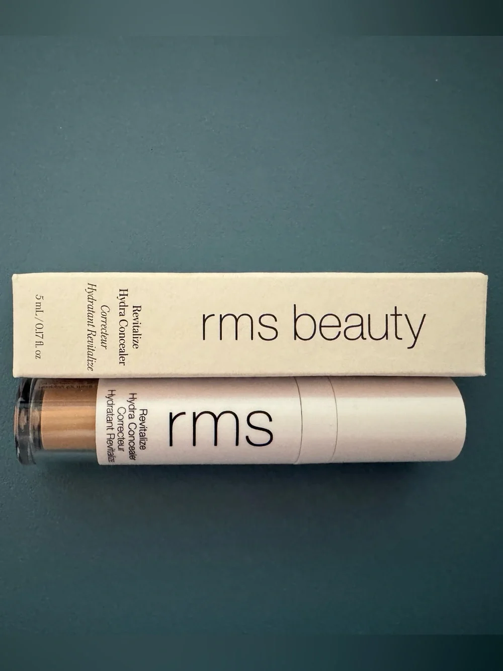 RMS Revitalize Hydra Concealer in WN09